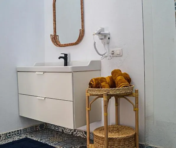 B&B Hotelito Rural Ga7colores Only Adult Montana Blanca